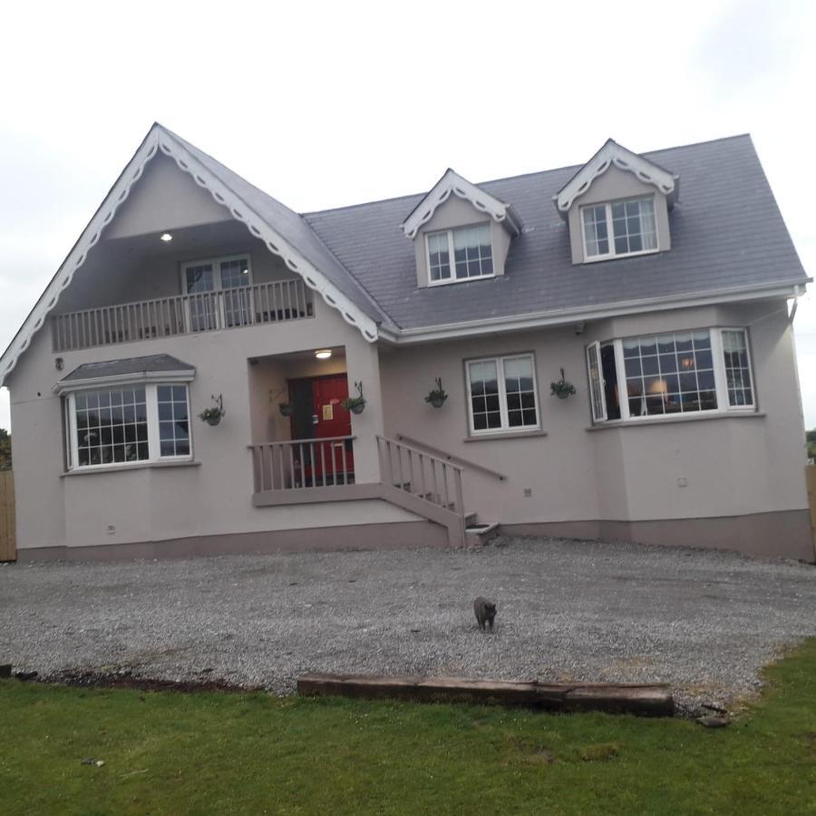 The Curragh Country House Accommodation 쥬브리지 외부 사진