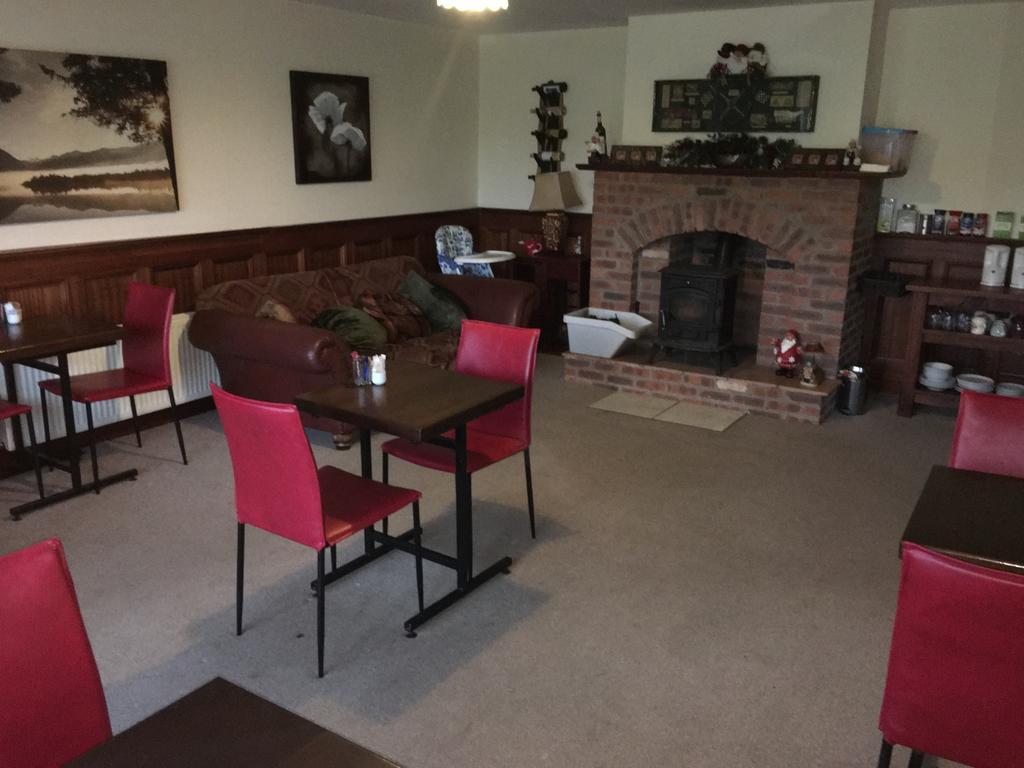 The Curragh Country House Accommodation 쥬브리지 외부 사진